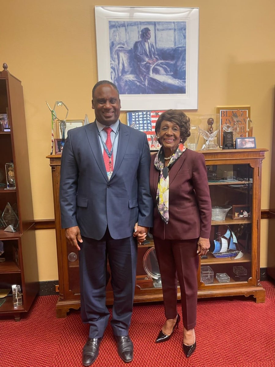 The shoulders I stand upon! My pleasure. My admiration. My respect. I strive to have the impact & longevity of these two incredible leaders - Congressman @ClyburnSC06 & Congresswoman @RepMaxineWaters! Thank you for your example! #WhenIWinYouWin #WeWon #jonathanjacksonforcongress