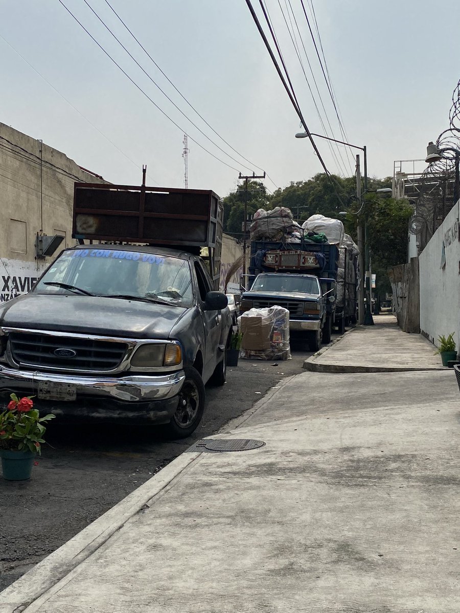 Nhidalgop's tweet photo. @STaboadaMx Crees q se vive mejor en Benito Juárez teniendo esta vista??? https://t.co/NPZFwqKpLv