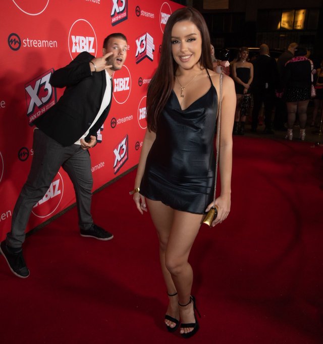 My love ❤️ @CodeyXXXSteele thank you @XBIZ for such a wonderful night ❣️ https://t.co/3xZjYK7Ijb<a class="tags" href="/tag/codeyxxxsteele">@codeyxxxsteele</a><a class="tags" href="/tag/xbiz">@xbiz</a>