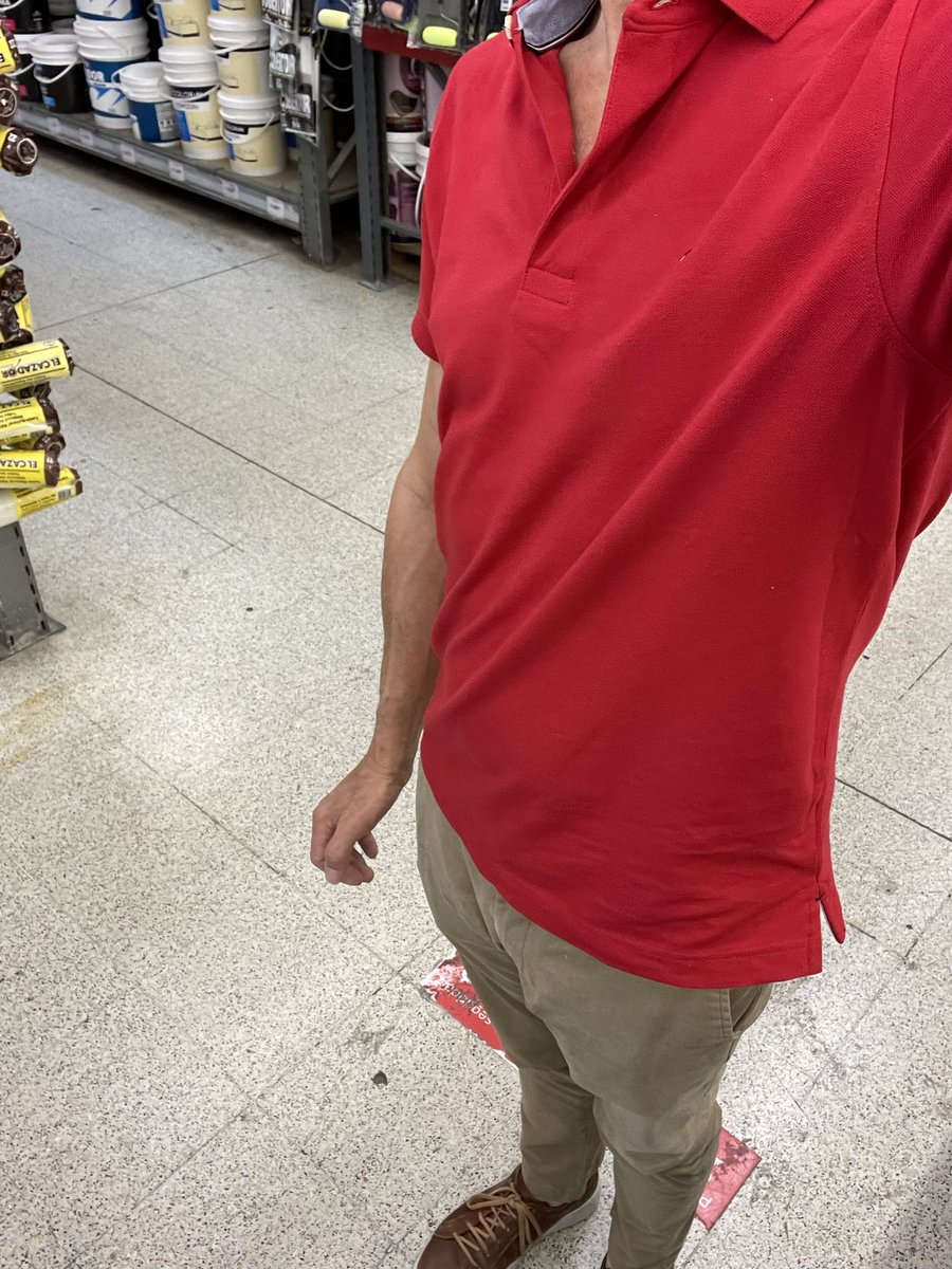 No vayan al Easy vestidos así, háganme caso.