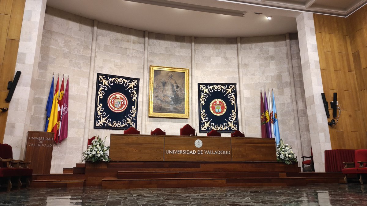 aitorvv's tweet image. Hoy he asistido a la entrega de premios extraordinarios de la #UVa para recoger el reconocimiento a mejor TFM de Ing. #Montes y #DATAFOREST del curso 2020/21. 3 de estos reconocimientos se han quedado en el #iuFOR 
#somosiufor @YoungForesters @DaphLopezMarcos