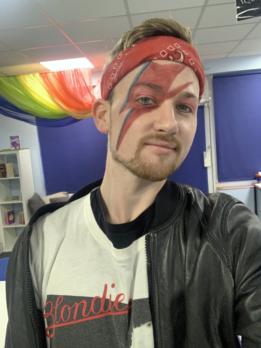 We had a rock concert today to raise money for Children in Need. I’m so proud of how they performed and how into dressing up they were! I also enjoyed introducing them to David Bowie 😅😂 #edutwitter #ChildrenInNeed2022