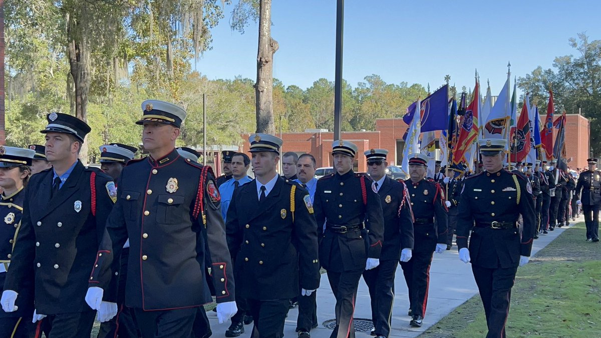 JimmyPatronis's tweet photo. This morning, we honored Florida’s fallen firefighters. The ones that answered the call, but didn’t come home. The names engraved on this memorial echo a costly reminder that selfless service does not come without sacrifice. May God bless these heroes and their families. https://t.co/teyceMirGu