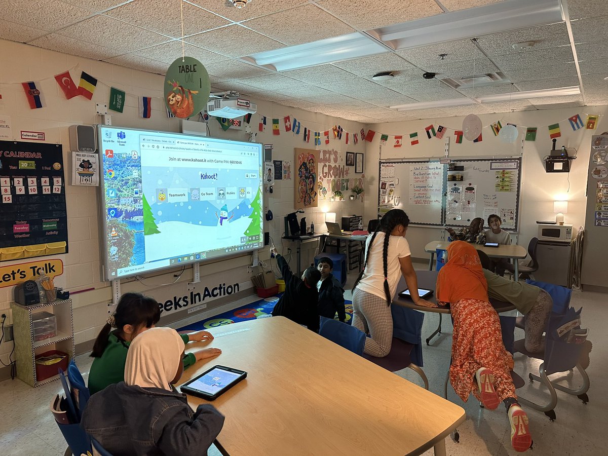 Dr. Weeks 3rd Grade tweet media