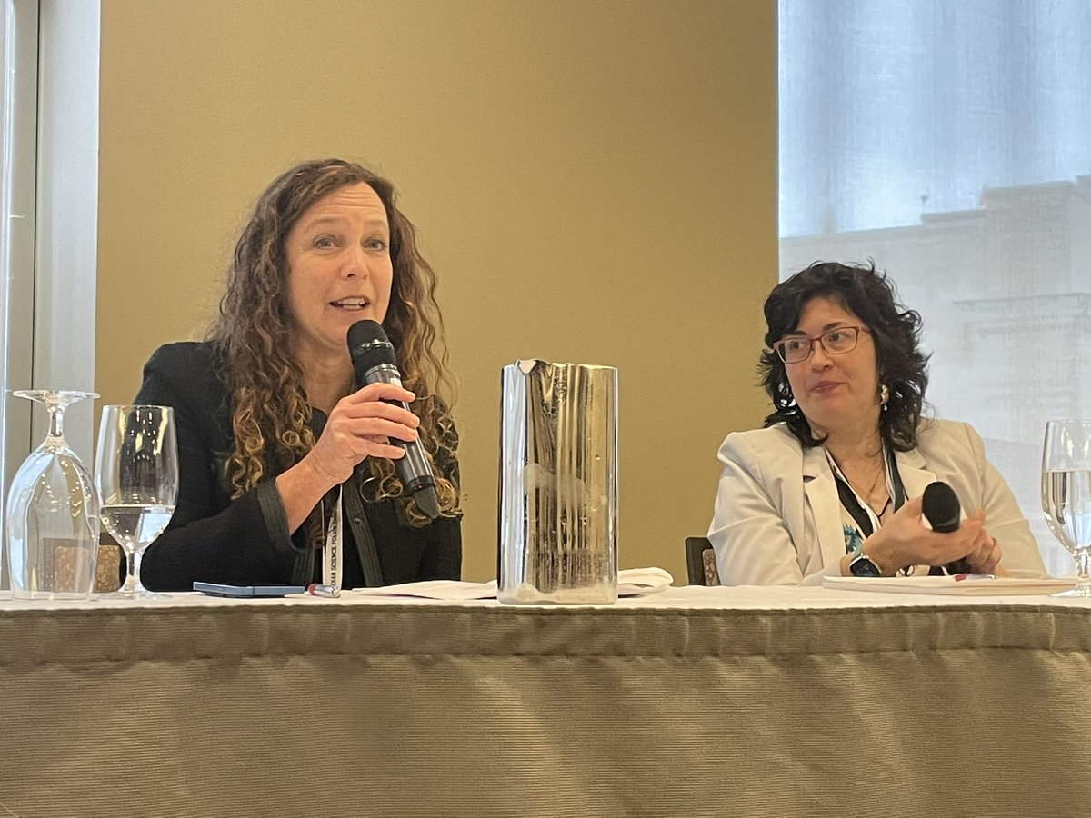 Incredible turn out at Health Canada’s Indigenous Sciences panel @GovCanHealth this morning at #CSPC2022! The room was full and conversation could have gone on for hours, days, weeks!! @cara_tannenbaum @salexander_11 @GaryMallach Emily McAuley, Amy Christianson, Kyle Bobiwash