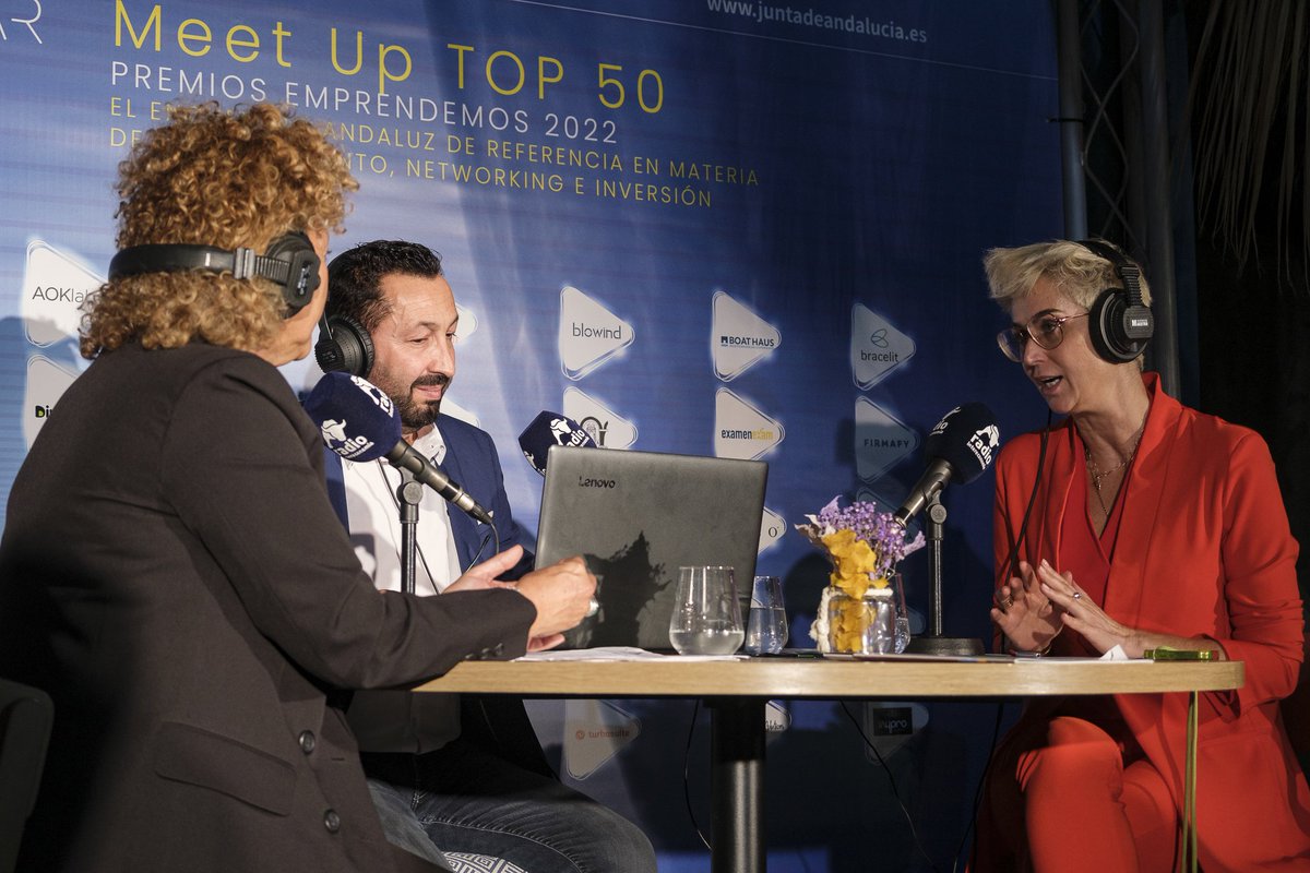 Estamos en #Málaga con un especial <a href="/aemprende/">Andalucía Emprende</a> en <a href="/rintereconomia/">Radio Intereconomía</a>.
Invitada especial:  <a href="/rosasiles/">Rosa Siles</a>. 
Escucha ahora: intereconomia.com/directo/
#radio #prensa