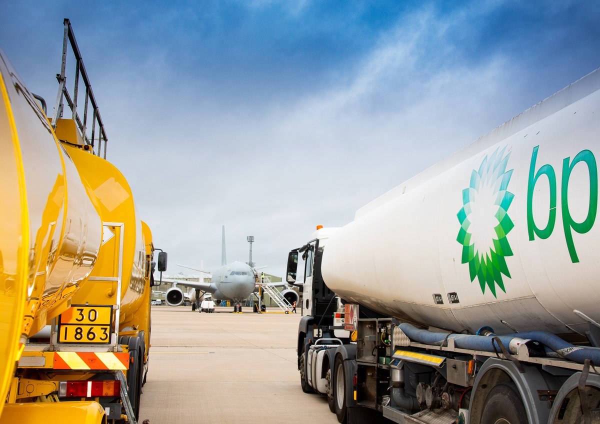 AirTanker (@airtanker) on Twitter photo AirTanker are proud to have played a leading role in achieving this world-first 100% Sustainable Aviation Fuel Voyager flight, working in collaboration with <a href="/DefenceHQ/">Ministry of Defence 🇬🇧</a> <a href="/AirbusDefence/">Airbus Defence</a> <a href="/RollsRoyce/">Rolls-Royce</a> and AirBP, supporting the RAF’s mission of net-zero by 2040. bit.ly/3EIY9u0 AirTanker are proud to have played a leading role in achieving this world-first 100% Sustainable Aviation Fuel Voyager flight, working in collaboration with <a href="/DefenceHQ/">Ministry of Defence 🇬🇧</a> <a href="/AirbusDefence/">Airbus Defence</a> <a href="/RollsRoyce/">Rolls-Royce</a> and AirBP, supporting the RAF’s mission of net-zero by 2040. bit.ly/3EIY9u0