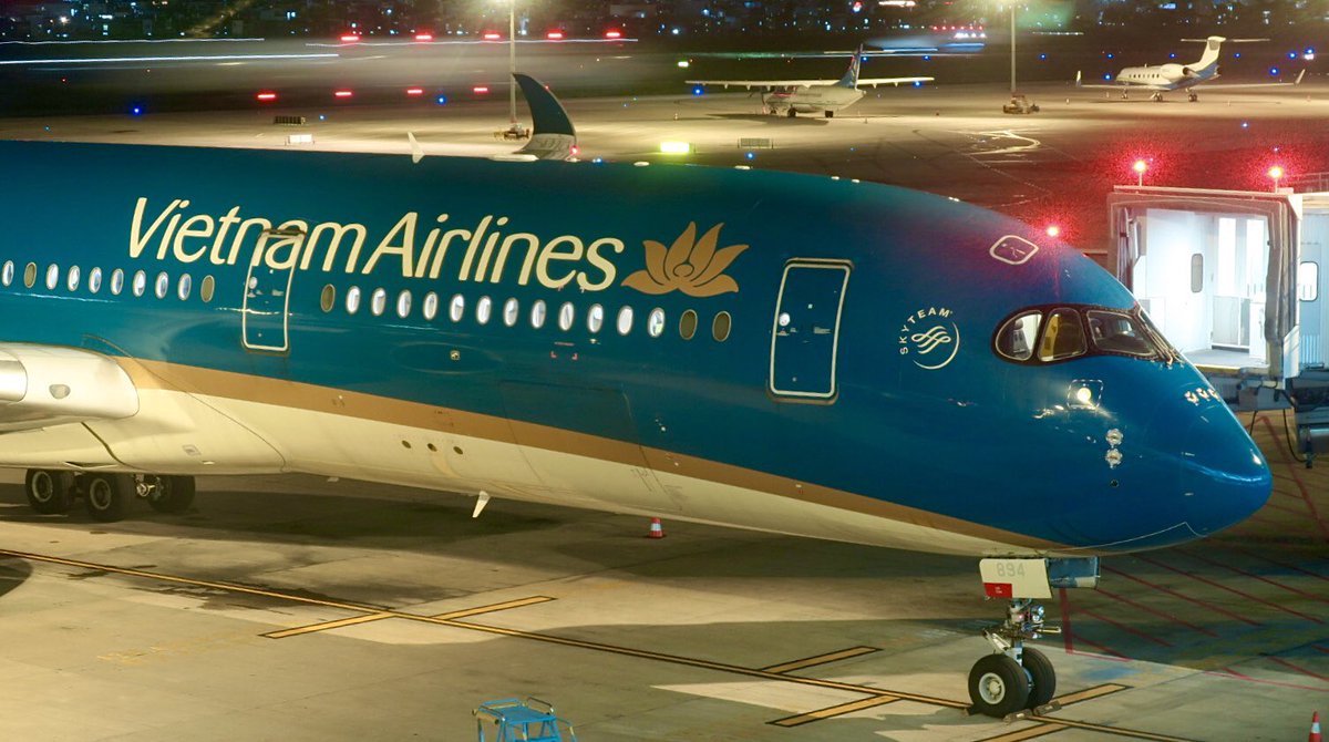 Flight-Report tweet media