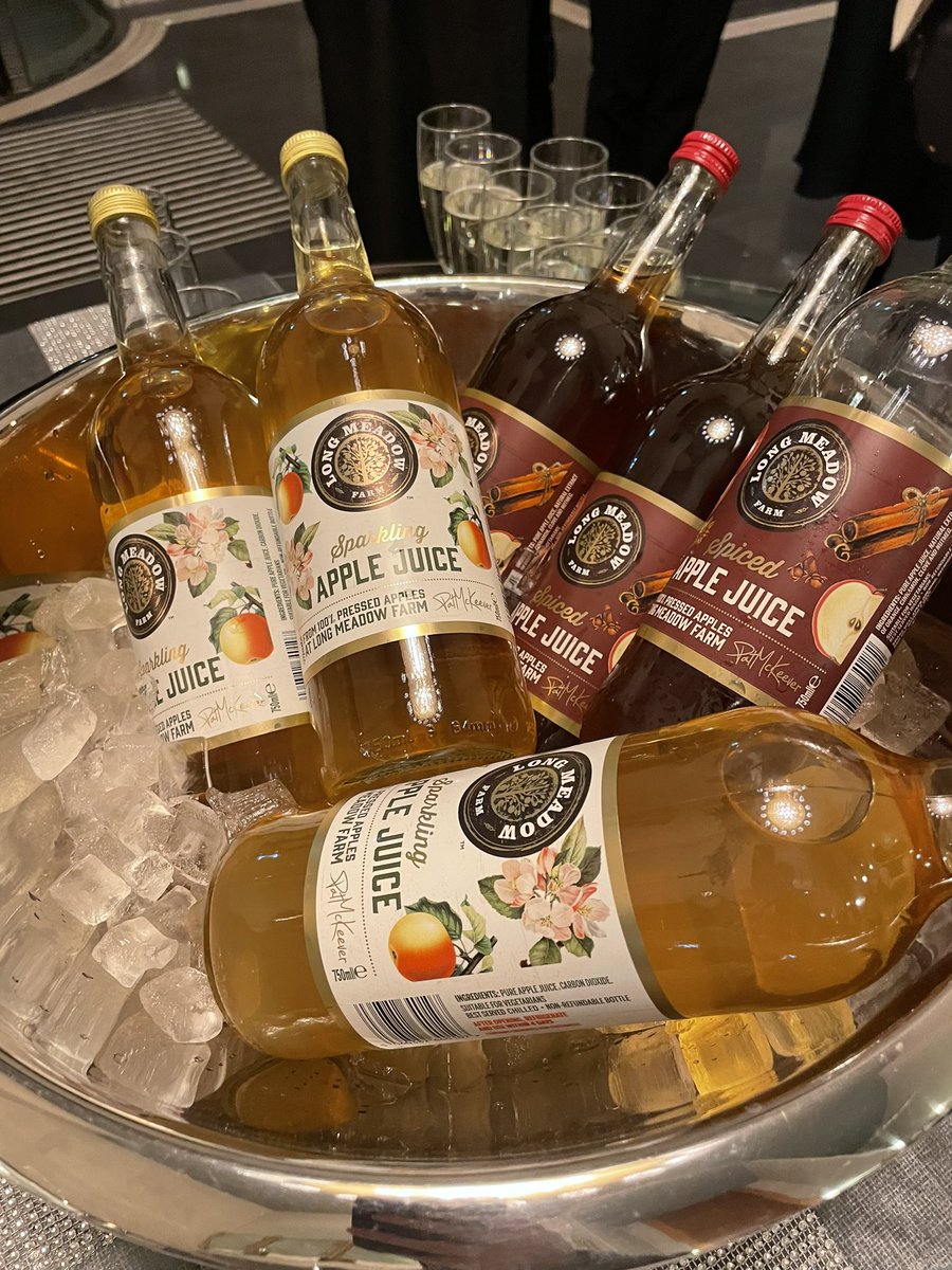 Delighted our Spiced & Sparkling Apple Juice was served as part of the drinks reception at the Incoming Tour Operators Workshop 🍎 @ManorFermanagh @IncomingTourOp @NITouristBoard #EmbraceAGiantSpirit #familybusiness #farmtours #appleorchards #cidery 🍏