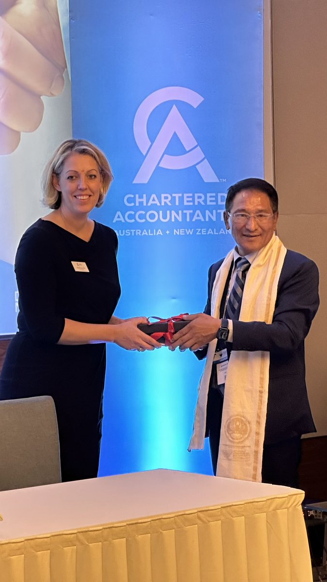 Chartered_Accts's tweet photo. Today @wcoamumbai2022 CA ANZ signed and exchanged Membership Agreements with International Pathways Program bodies ICAB @theicai @CASriLanka.
These partnerships enables global accounting professionals to get their international qualification localised in ANZ
#CAANZ #WCOA2022 https://t.co/r8Dwispp97