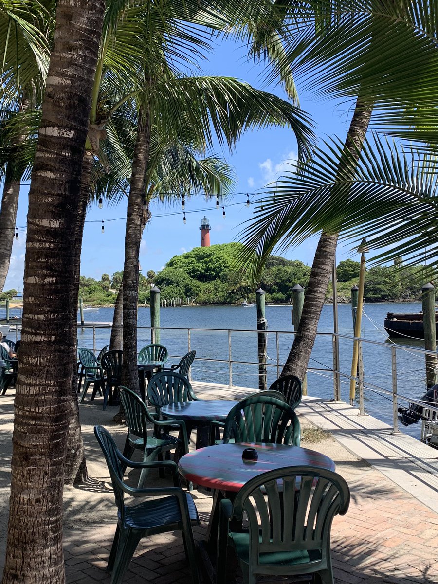 CruzinParadise's tweet photo. It’s 5 o’clock somewhere #SquareGrouper #Cheers https://t.co/LeRiotiUvN