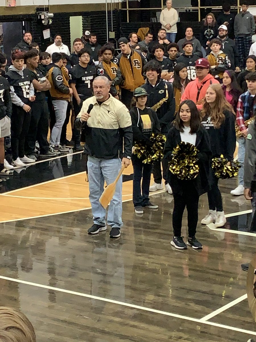 steerstrong's tweet image. Row the Boat Steers! @bhssteerfball 🏈🤘#RTB #AreaRound
