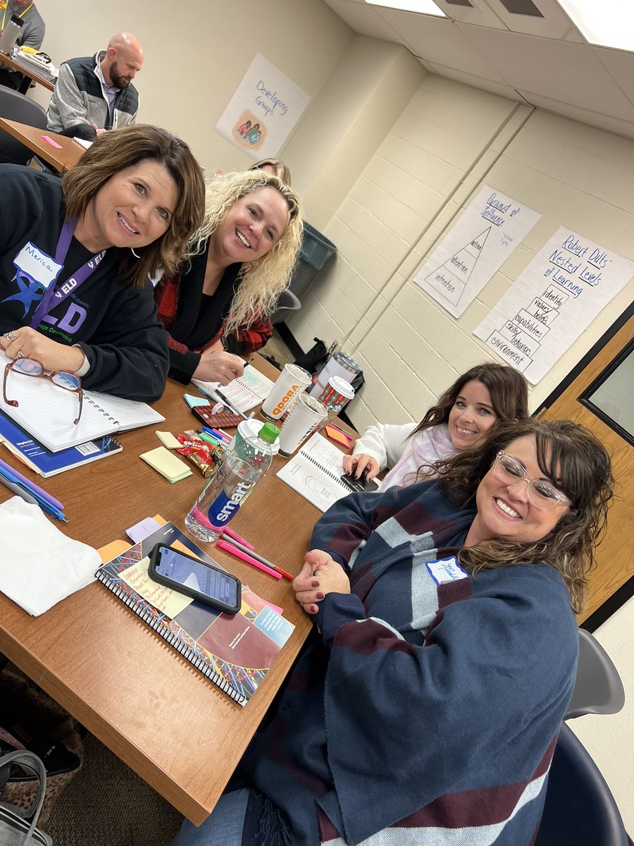 Expert groups are made not born….. we are smarter together!@Think_Collab <a href="/AprilHawkins14/">April Hawkins, Ed.D</a> <a href="/collinspartyof5/">Michelle Collins</a> <a href="/stacielately/">Zeynep Yılmaz</a> <a href="/officialSPS/">Springfield Public Schools</a> <a href="/bransonschools/">Branson Public Schools</a>