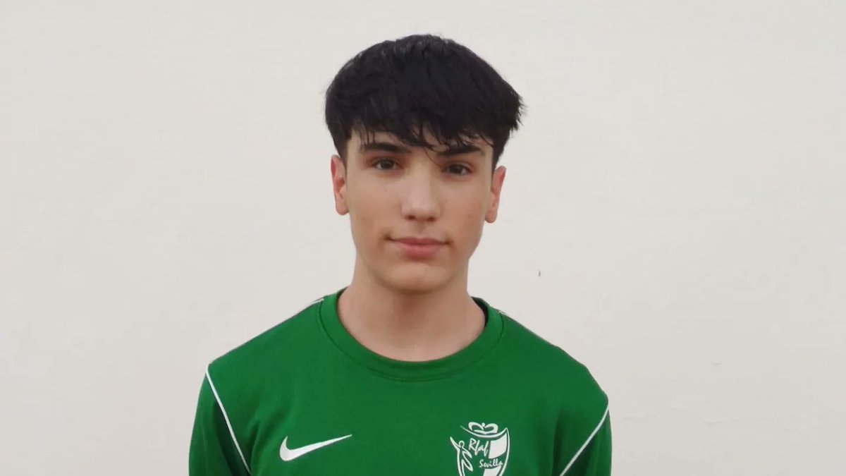 Enhorabuena a Guille por su convocatoria  con la Selec Andaluza de FS.Que gracias del talento que lleva dentro tendrá la suerte y experiencia de vivir entrenamientos con niños de toda Andalucía a las órdenes de un gran seleccionador como es Francisco Reyes Melgar