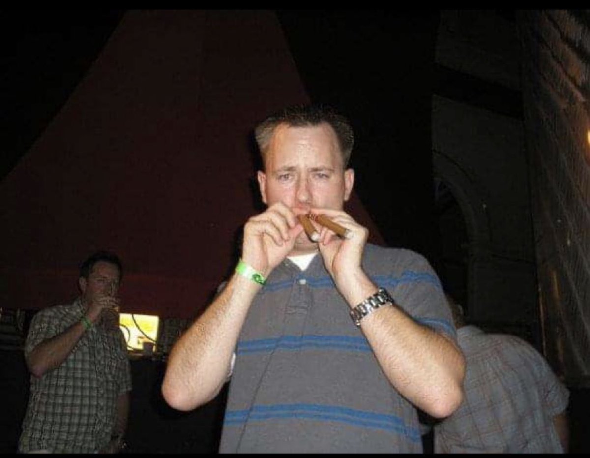 Absolute mood smoking that Williamsburg pack <a href="/gekruse/">Geoff Kruse</a>