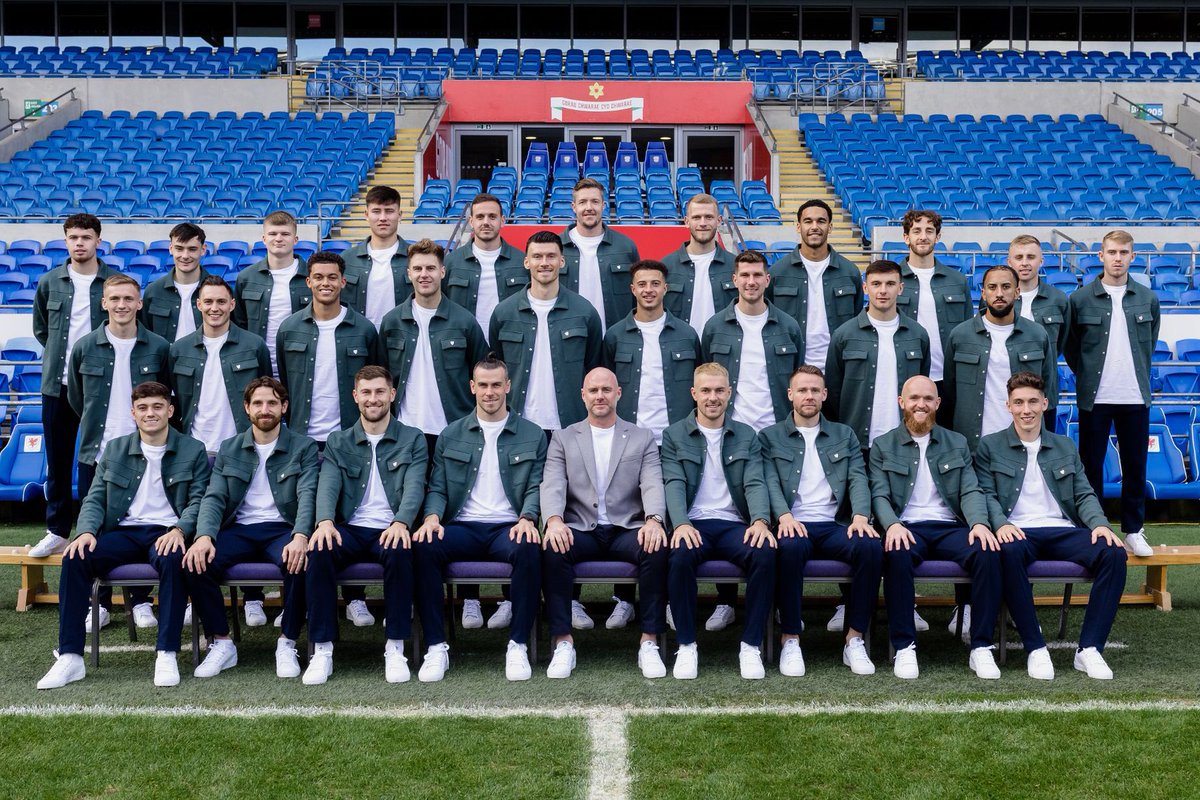 Dylan Jones tweet media