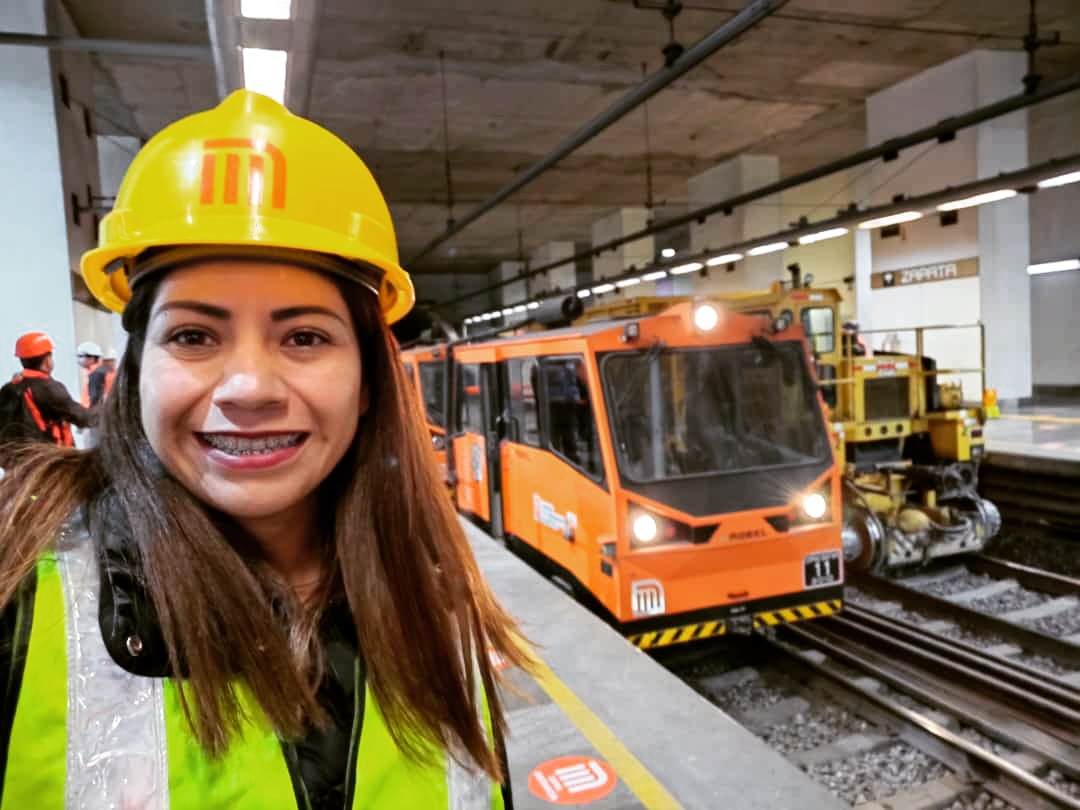 Valeria_cruz_f's tweet photo. Recorrido en la #Linea12 en el #metrobebe @MetroCDMX https://t.co/b0yplDowRm
