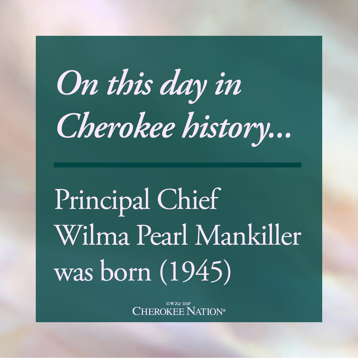 CherokeeNation's tweet photo. On this day in 1945, Wilma Mankiller was born.
Wilma became the first woman elected as Principal Chief of the Cherokee Nation and became an inspiration for generations of Cherokees. She broke down barriers and advocated for Native and women’s rights. #NativeAmericanHeritageMonth https://t.co/ja4YnisKFl