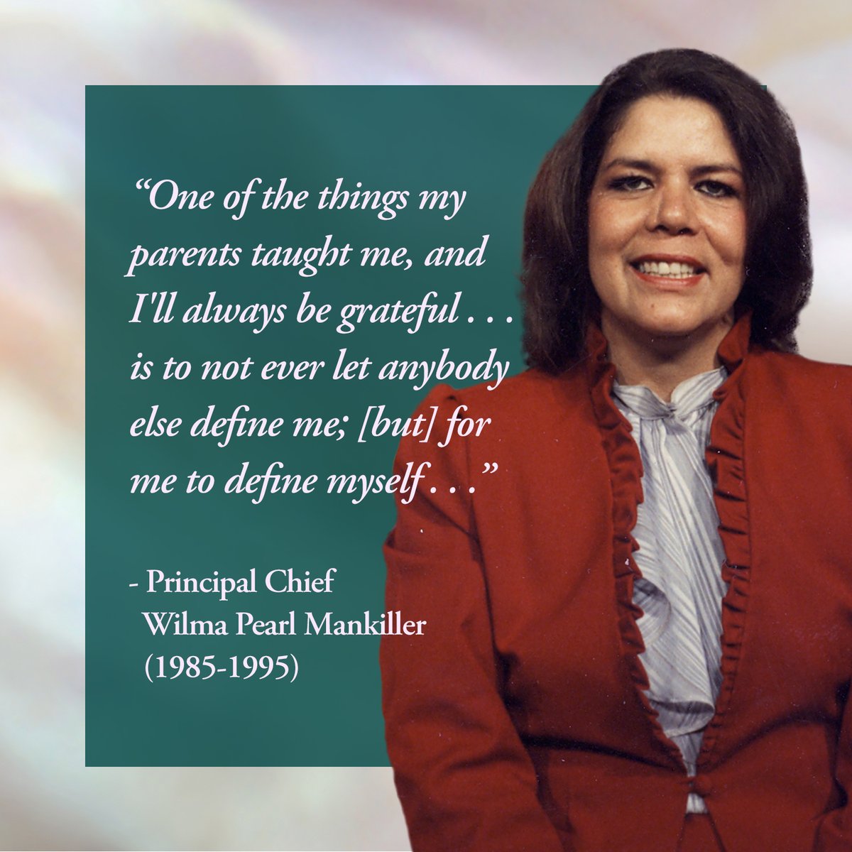 CherokeeNation's tweet photo. On this day in 1945, Wilma Mankiller was born.
Wilma became the first woman elected as Principal Chief of the Cherokee Nation and became an inspiration for generations of Cherokees. She broke down barriers and advocated for Native and women’s rights. #NativeAmericanHeritageMonth https://t.co/ja4YnisKFl