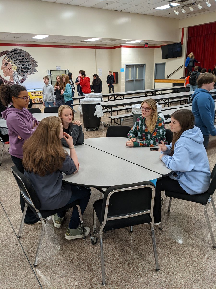 CassHighCTAE's tweet image. We had a great time today sharing information about our CTAE pathways and answering questions from 8th graders at Red Top Middle School! Thank you for inviting us! @CassHSGA @bartowschools