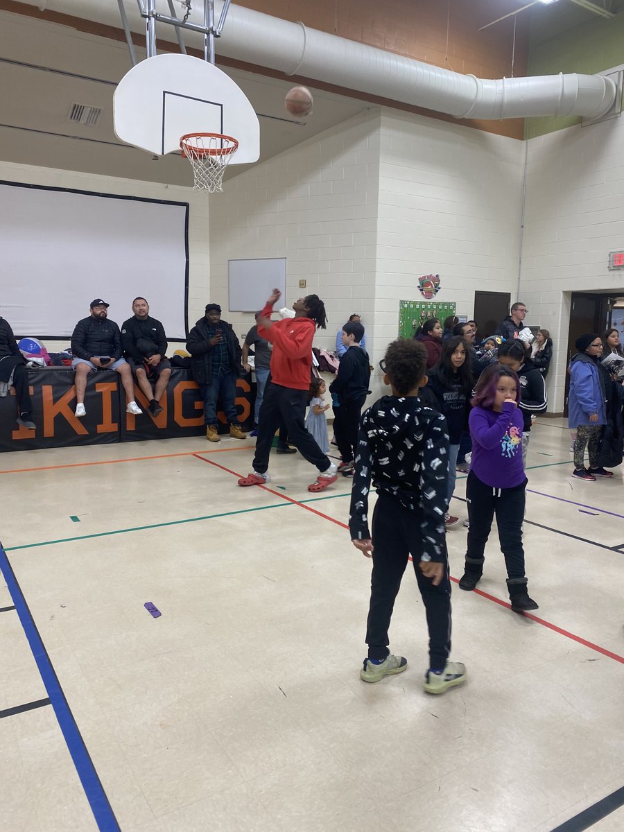 RLVillageSchool's tweet photo. Thank you to the Round Lake Varsity basketball coaches and players who came out to Turkey Toss last night.  They ran the basketball stations and gave out t-shirts.  Our families had a wonderful time!!
 #116Pride #turkeytoss #villagevikings116 #WeAreRL https://t.co/LLTQMblh6e