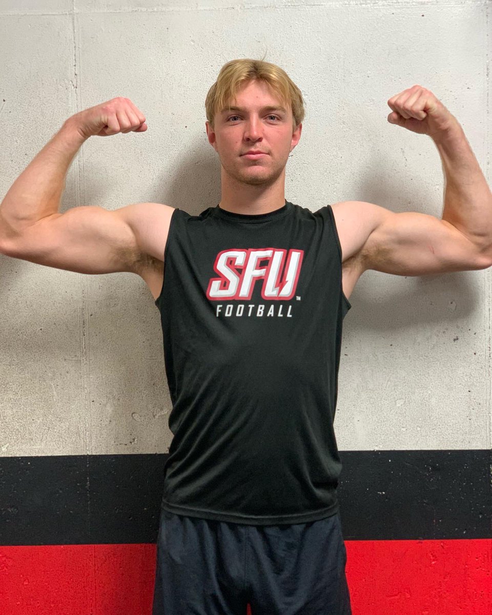 The @redflashfootball workers of the week are Kyle Craig , <a href="/nr_mcgoo/">Nick McGowan</a> , and <a href="/D_Snyder00/">Dawson Snyder</a> ! These men have been putting in the extra work for the final regular season game of the year at Merrimack tomorrow at 12! 🔴⚡️🏈 #MakeTheDifference