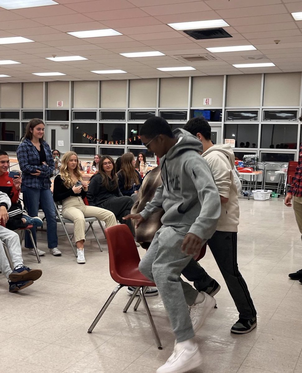 OceanDeca's tweet image. We’ll worry about the Christmas tree later. DECAgiving was all about the poul-tree 🦃🦃🦃 From the pie eating contest to the musical chairs, a very grateful spirit was shared all thouroughout those who attended!