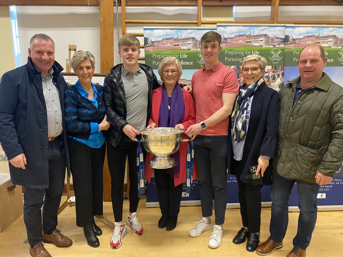 st_colmans's tweet photo. We had a lovely event in the College today which included the formal presentation of MacRory Cup 2020 medals. Thanks to Jimmy Smyth who was Guest of Honour. There was a lovely, relaxed atmosphere and it was great to bring all these lads and their families together 🔵⚪️ https://t.co/y5uhghwwH1