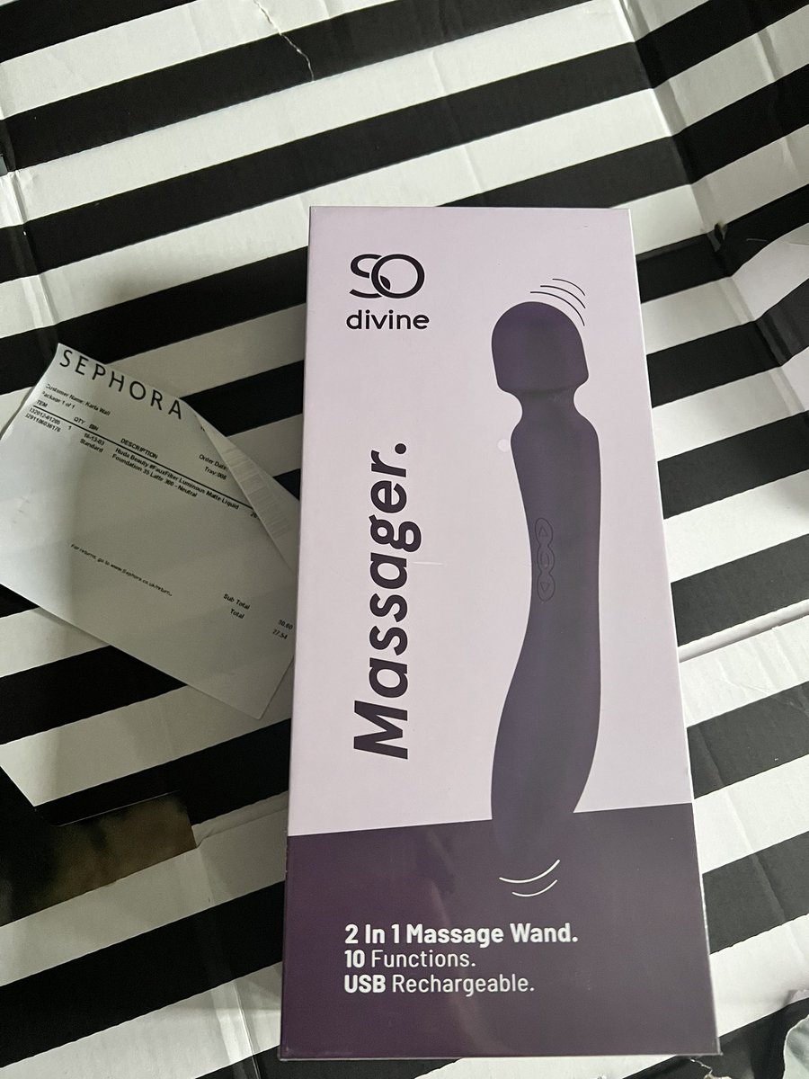 karlawall89's tweet photo. @Sephora @hudabeauty I can’t get in touch with you on the online chat or by email so please can you tell me why you’ve sent me a big ol’ vibrator instead of my Huda Foundation plz hunz? 😂💀 https://t.co/kgS65UnA5T