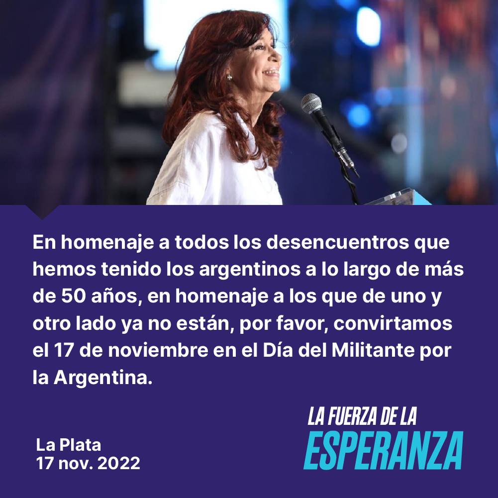 ValeriaYLaPlaya's tweet photo. #ConCristinaHayArgentina 
Hay democracia 
Justicia social 
Soberanía 
Una patria más justa para todos y todas https://t.co/kx6UOg44pi