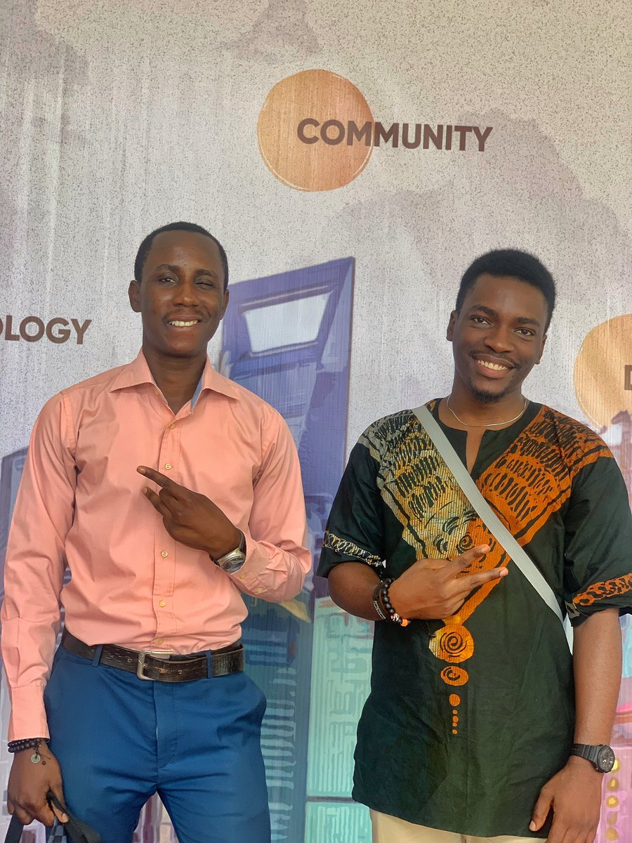 Dev_Damadet's tweet image. Remi Odunsi, Co-founder of Eridan Group said
&quot;focus on your strength and outsource your weakness&quot; and it struk me.
Don&apos;t try to do everything yourself lest you get weary.
#ODES2022 #ODESLAUTECH #OgbomosoDigitalEconomySummit