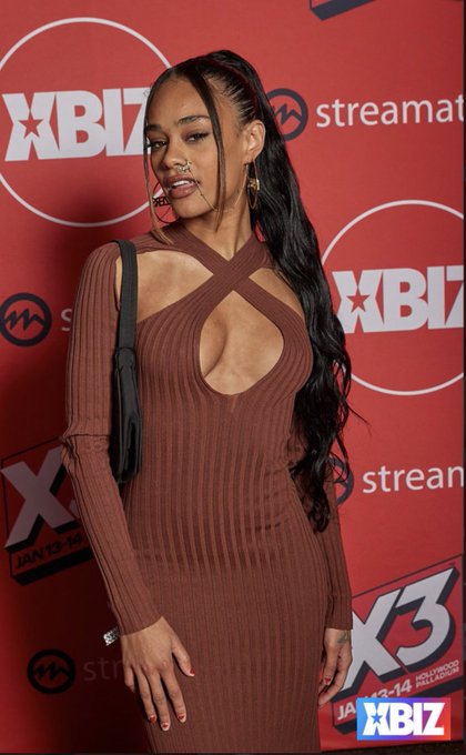 Thank you @XBIZ for a great night ! And thank you for my nominations!  -Girl/Girl performer of the year<a class="tags" href="/tag/xbiz">@xbiz</a>