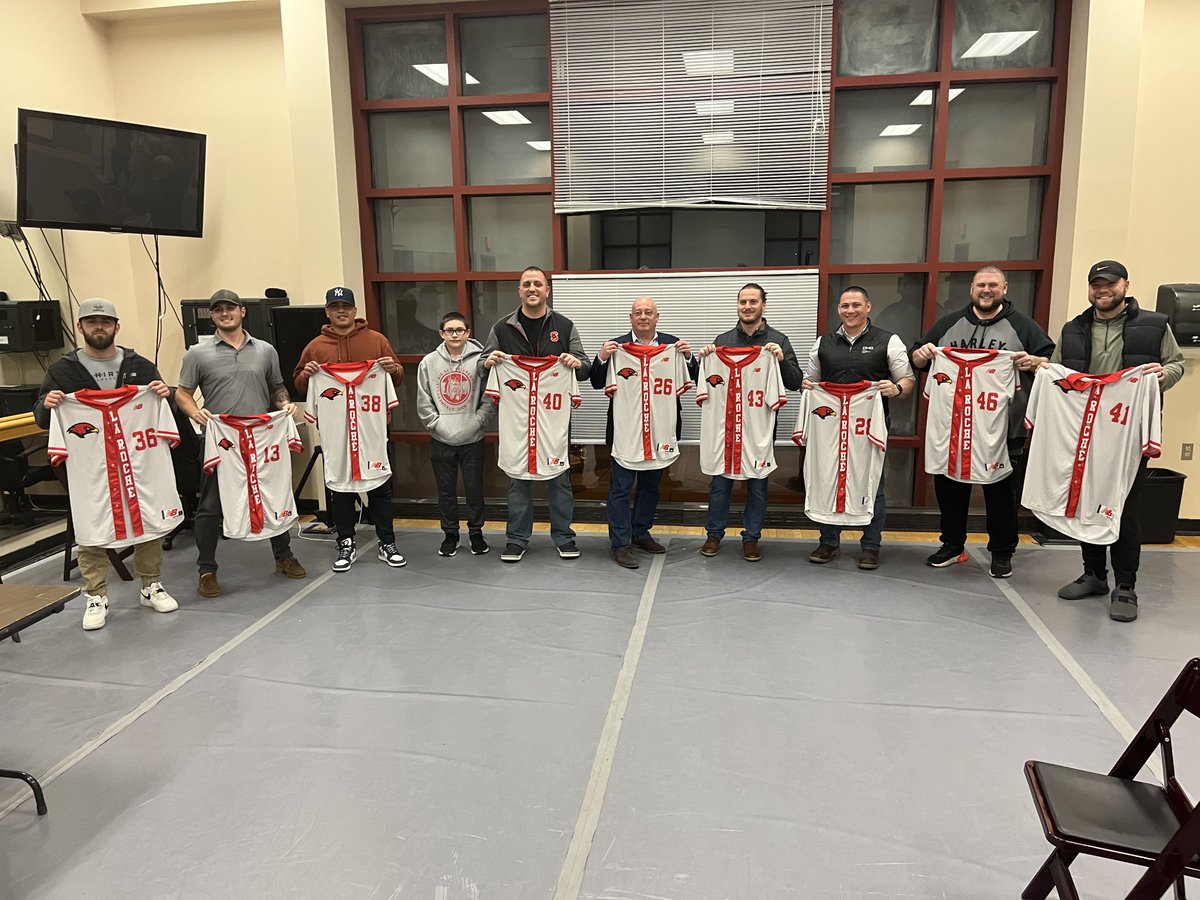 La Roche Baseball tweet media