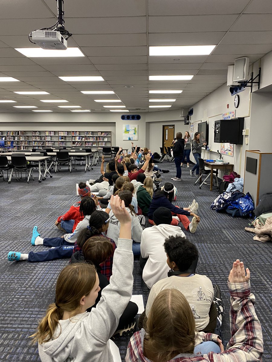 ccampbell_cms's tweet photo. 8th Grade WEB Leaders are learning about why questions matter! They will share this lesson with 6th grade advisory classes soon! 

@PCMSColts https://t.co/dfi8Zw5WLt
