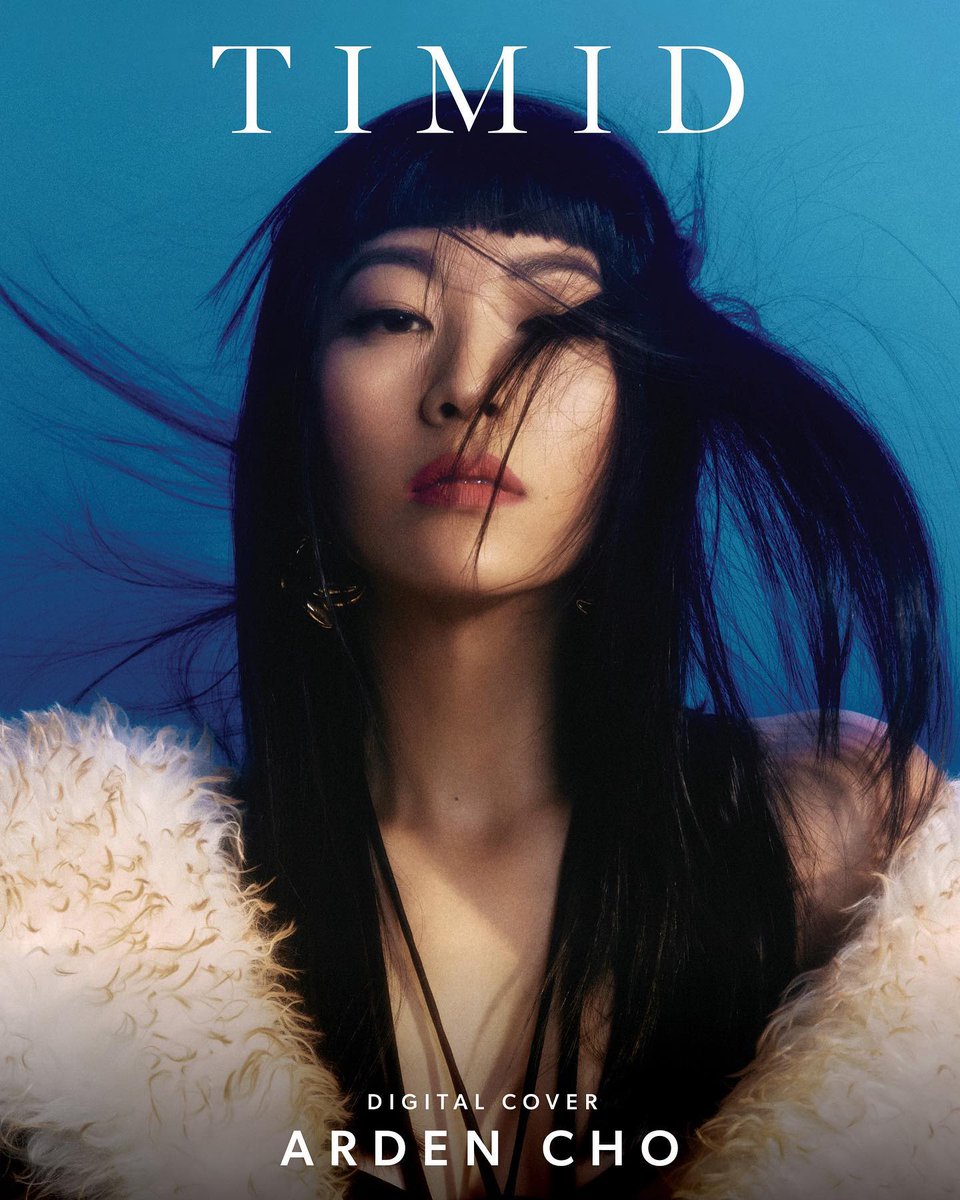 TWLATAM's tweet photo. [Hilo] Recientes fotos de Arden Cho demostrando una vez más que... GOD IS A WOMAN, y ella es increíble.

¿Ya vieron Partner Track?, ¡la amarán!

#RENEWPARTNERTRACK https://t.co/cgwYC9l0QQ