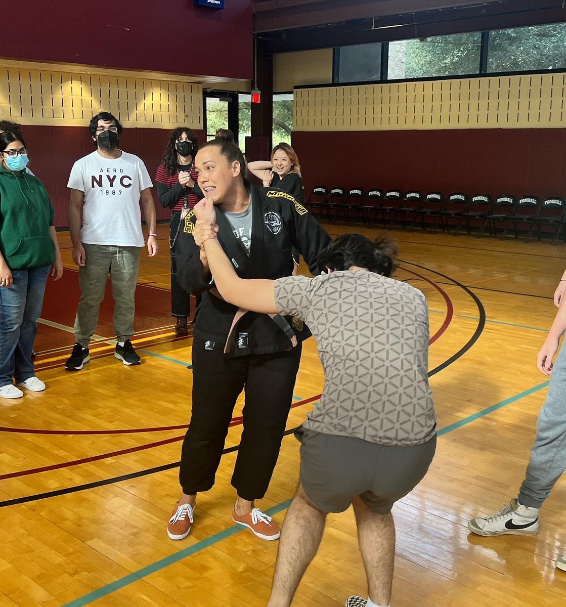 MrsTorresReads's tweet photo. Awesome time teaching a self defense seminar to my kids at adulting day! https://t.co/6FpsHfBXDj