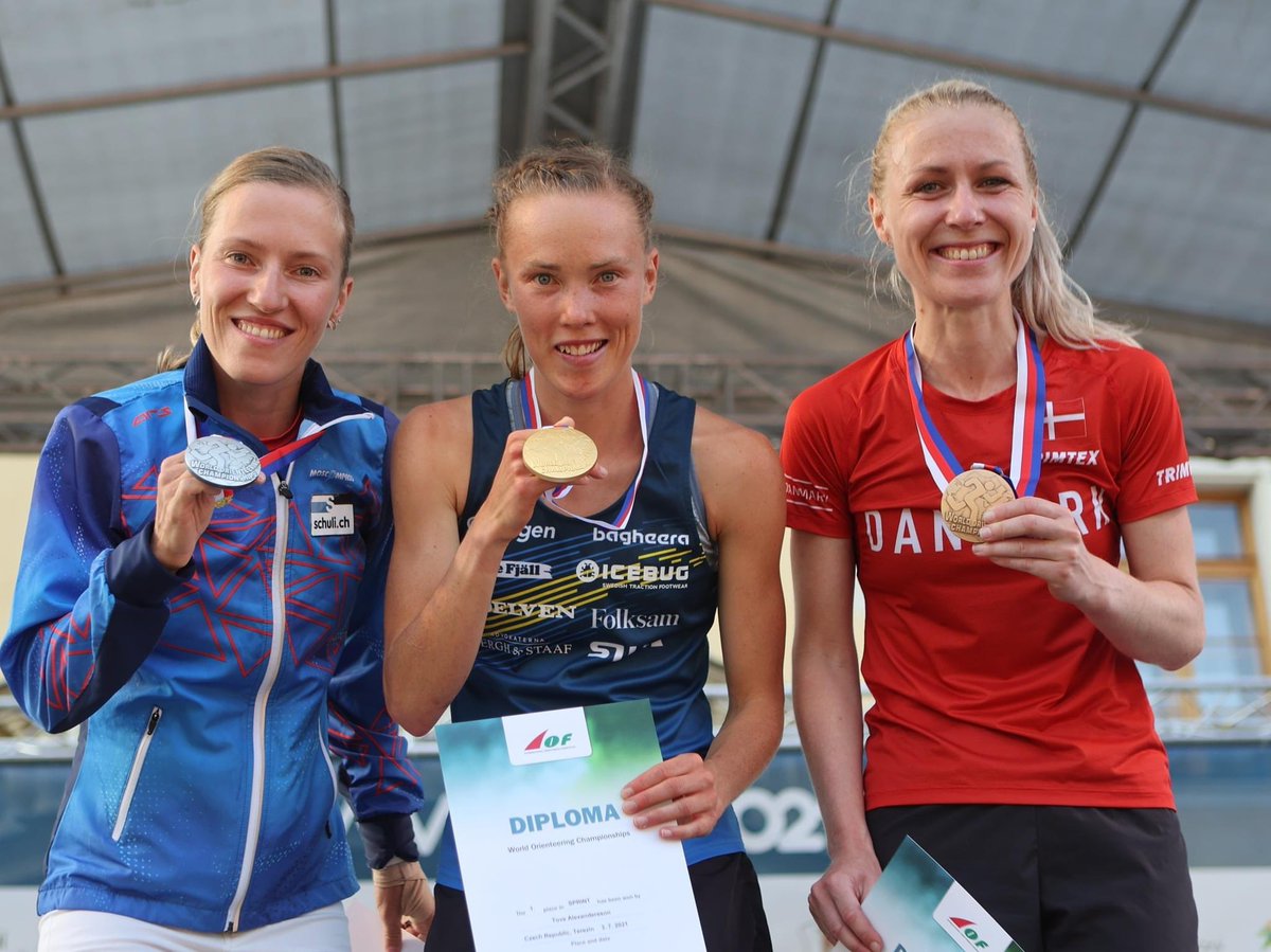 Maja Alm is back on the Danish nationalteam in orienteering 🌟🇩🇰
do-f.dk/dansk-orienter…