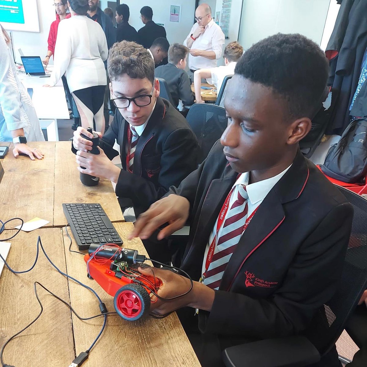 kaprospect's tweet photo. 20 Y9 students had the most amazing day @AND_Digital Inspiring Minds program, learning about coding, building robots, developing software, presenting skills, design &amp; product design &amp; development. Goody bags for all &amp; MacBooks for Natalia, Cameron &amp; Thierrey. 
Thank you so much! https://t.co/iG7mlMIW1B