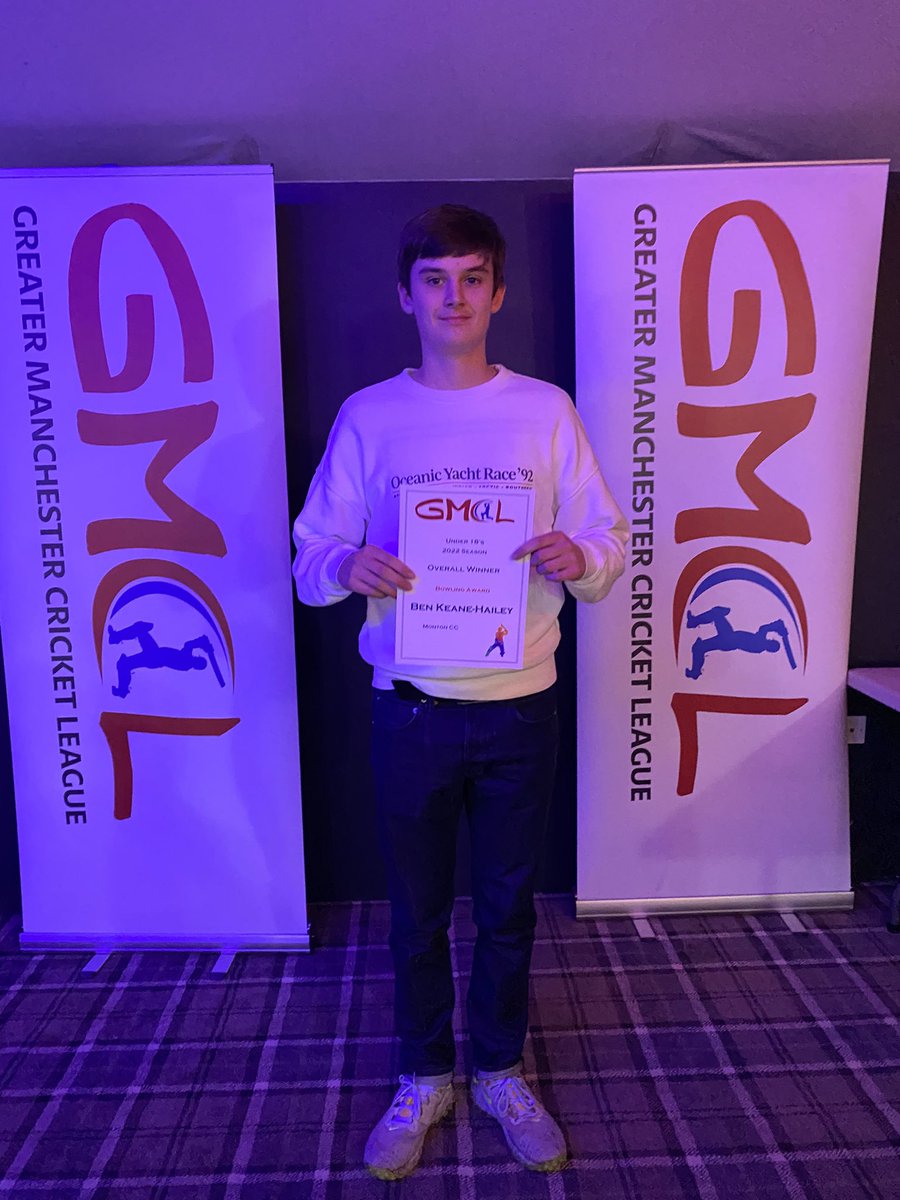 GtrMcrCricket's tweet photo. Here are some of the Under 18s winners from tonight’s @GmclJ presentation 🏆 https://t.co/JzAc5bLJ8e