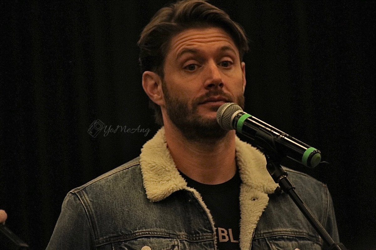 YoMeAng's tweet photo. Have I shared these yet? Enjoy either way. 
Jensen at #spnphoenix #SPNPHX @JensenAckles @CreationEnt https://t.co/LDn5mkHN8Z