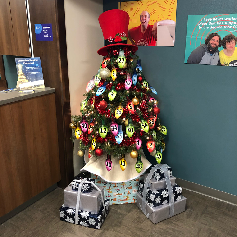 CCRIMoorhead's tweet photo. We are excited to present OPERATION BRIGHTER CHRISTMAS! 🌟🎄

All you have to do is:
1. Grab a tag from the tree or fill out this form: https://t.co/5k0S3w2Cct
2. Purchase holiday gifts (wishlists on back of tags)
2. Deliver unwrapped gifts to CCRI by December 12

#CCRIThanksYou https://t.co/Pl9kV3erTb