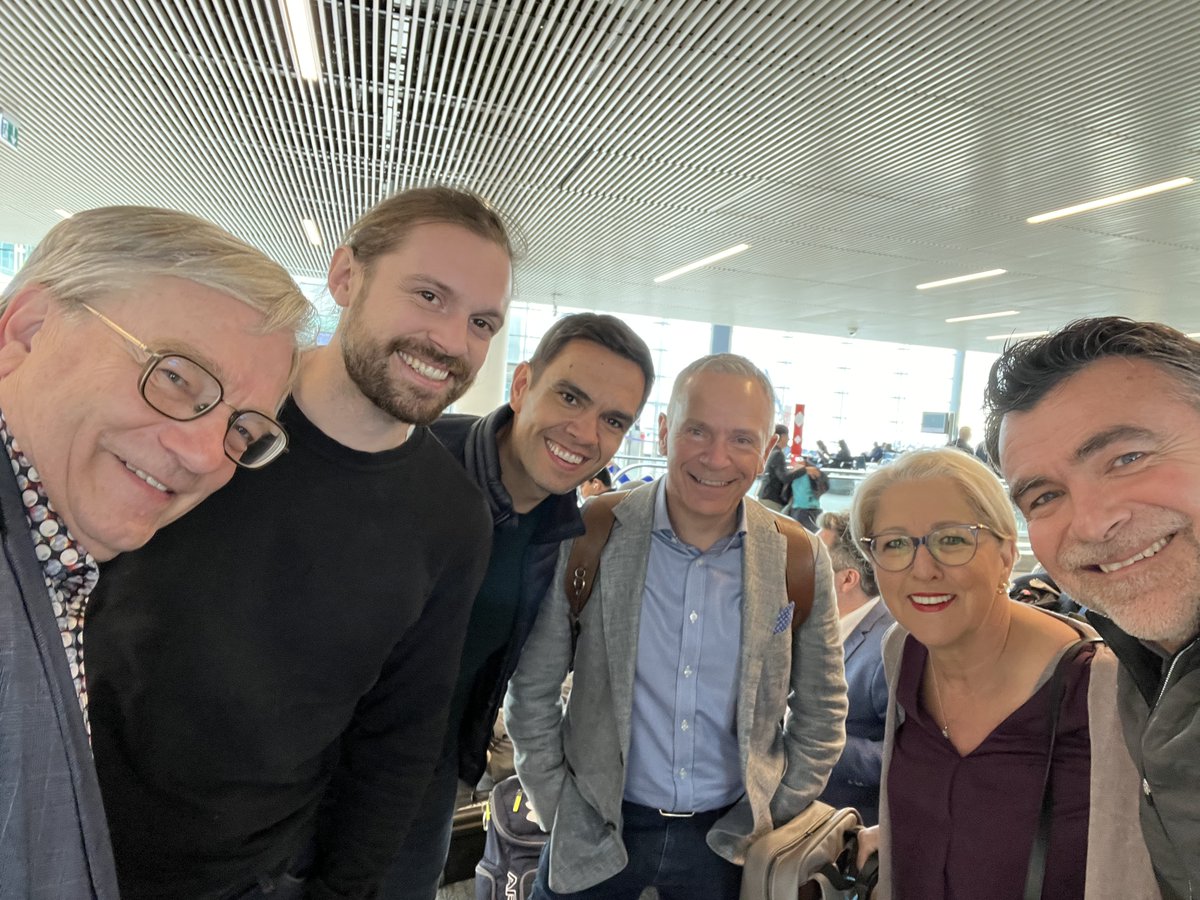 Nous nous sommes réunis à Paris pour le départ officiel au <a href="/DjerbaFR2022/">Sommet de la Francophonie de Djerba 2022</a> #SommetDjerba2022 avec Rémi Quirion <a href="/SciChefQC/">Rémi Quirion</a>, Florent Favrel et <a href="/CharlesMilliard/">Charles Milliard</a> <a href="/FCCQ/">Fédération des chambres de commerce du Québec</a>, <a href="/stefpaquet/">Stéphane Paquet</a> <a href="/mtlintl/">Montréal International</a>, <a href="/karlblackburn/">karl blackburn</a> <a href="/conseilpatronat/">Conseil du patronat</a>. Maintenant sur place!