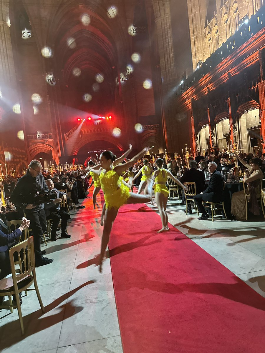 RobinB1707's tweet image. Archbishop Beck Catholic College Getting the party started @EducateAwards @Wargrave_Autism