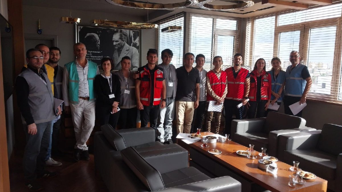 Özel Rich Hospital Hastanesi olarak gerçekleştirdiğimiz 'Hastane Afet Planı 2022' Masa Başı Tatbikatımızdan kareler.
#hastaneafetplanı #richhospital