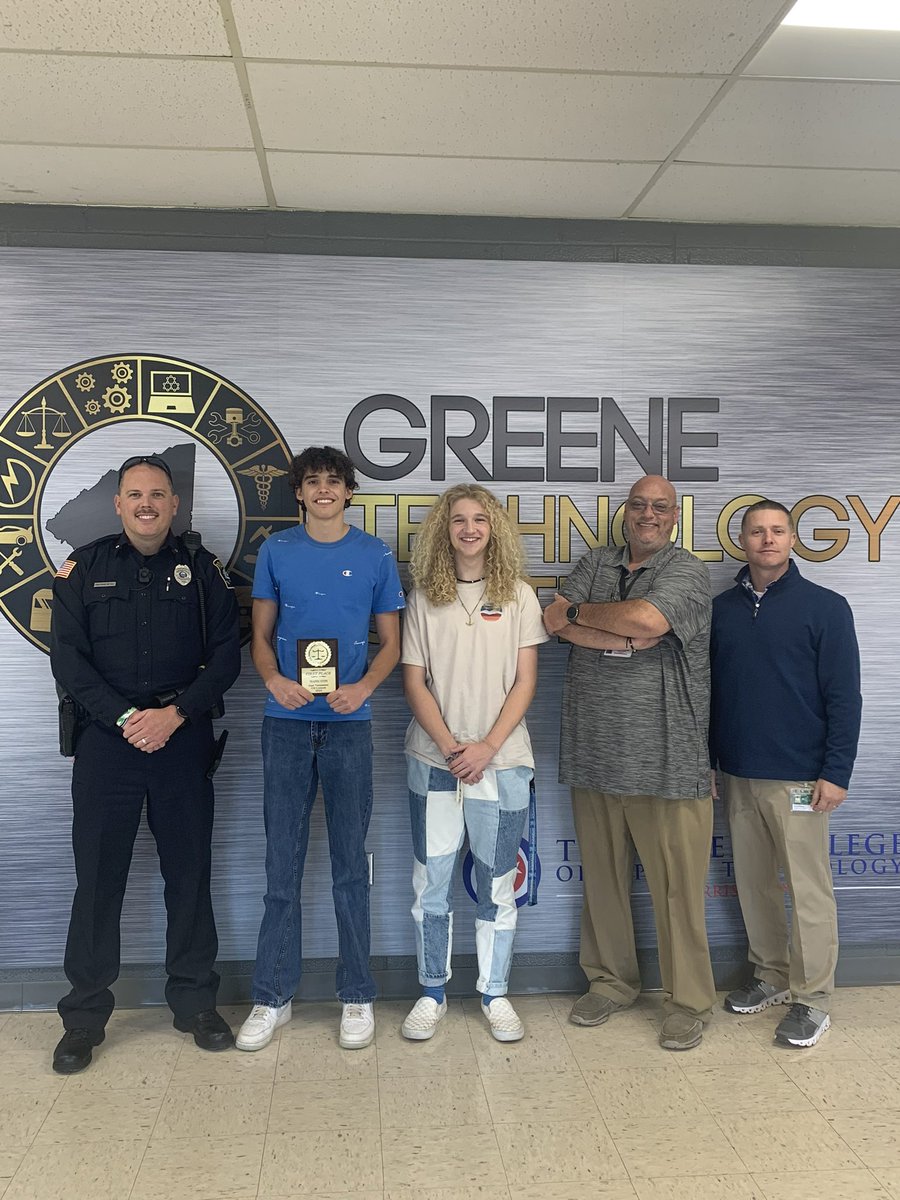 kimbunchcook's tweet photo. So proud of ALL of our GTC criminal justice competitors today! Special shout out to our 1st place winners in Non-felony Traffic Stop Nash Barnes &amp; Andrew Thompson @GreeneTechCtr @JimmyMo06011794 @aaronflanary @kimbgass @JPJACOX https://t.co/6burAk4BkG