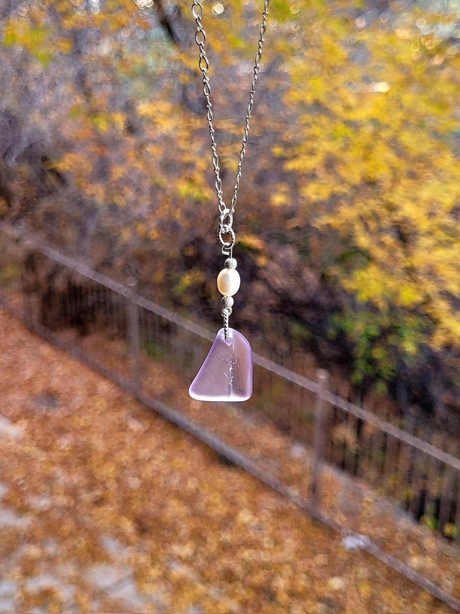 Sublimely #surftumbled, a #handmade, genuine #neodymium purple #seaglass, #pearl &amp; sterling silver #chokernecklace!
etsy.com/listing/133553… #seaglassjewelry #genuineseaglass #purpleseaglass #seaglasschoker #neodymiumseaglass #seaglassnecklace #handmadenecklace #seaglassandpearl