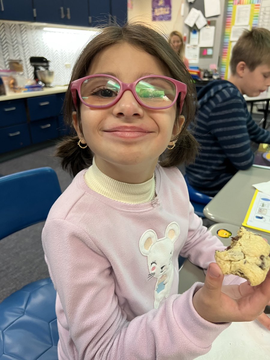 JamiKazdan's tweet photo. We had a student request for chocolate chip cookies so of course we found a recipe to make! We were comparing 1/4 and 1/2 teaspoons, and counting out cookies in rows to multiply. Then we sequenced our recipe as we enjoyed the cookies! Our class is the BEST 🥰🤩🍪 @WassWolves https://t.co/0gJYBk9yMX