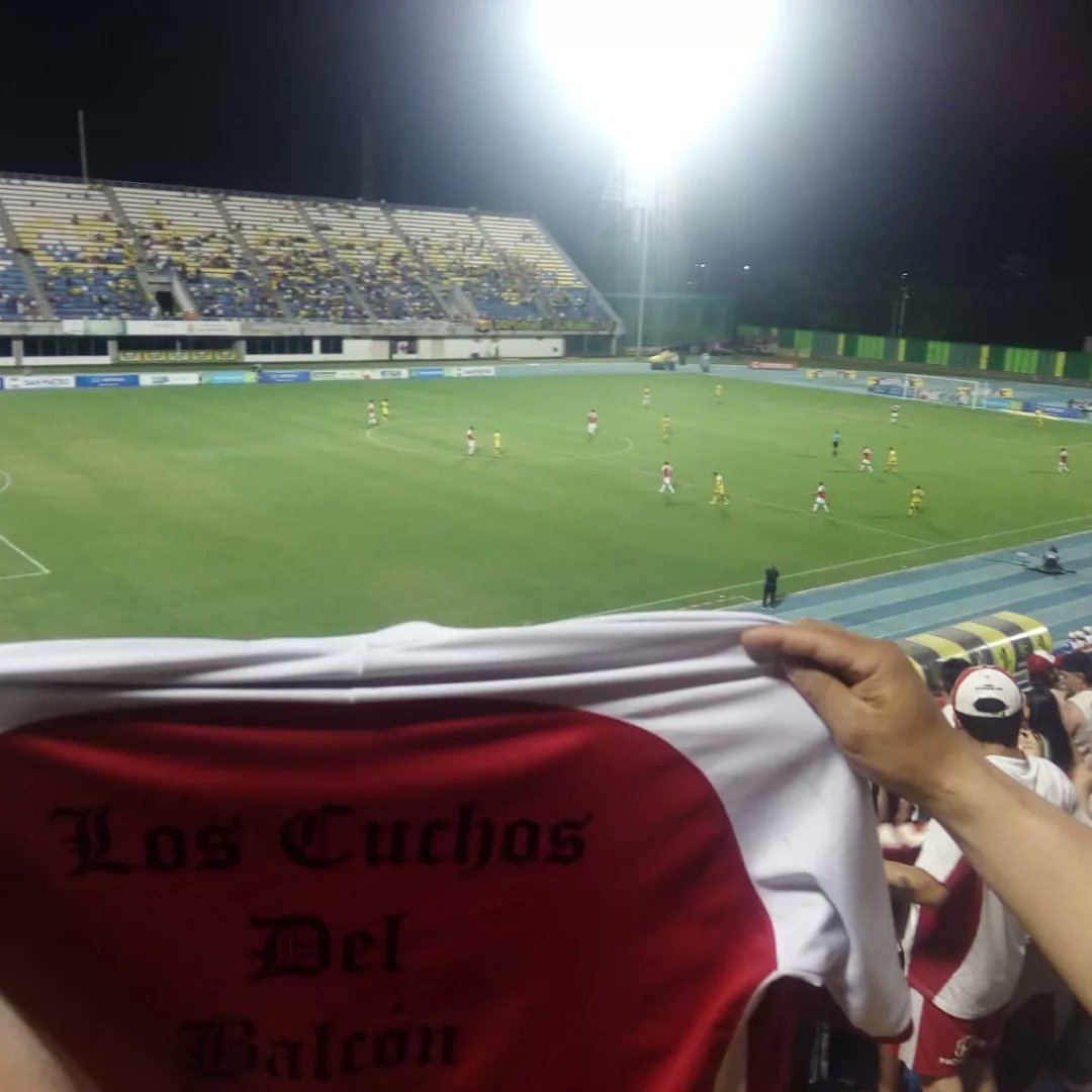 LosCuchostfe's tweet photo. #tesigoadondevas 
🇮🇩🇮🇩🇮🇩🇮🇩🇮🇩🇮🇩🇮🇩🇮🇩
Barranca - 2017

*LOS* *CUCHOS*
Te sigo a donde vas 🇮🇩

✈️🚌🇨🇴
#lgars #laúnicabandadelaciudad #cuchos #cisf #tesigoadondevas #independientesantafe #santafe #fe #vamosleon #barrabrava #leon #elexpreso https://t.co/DFXPIQEqzJ