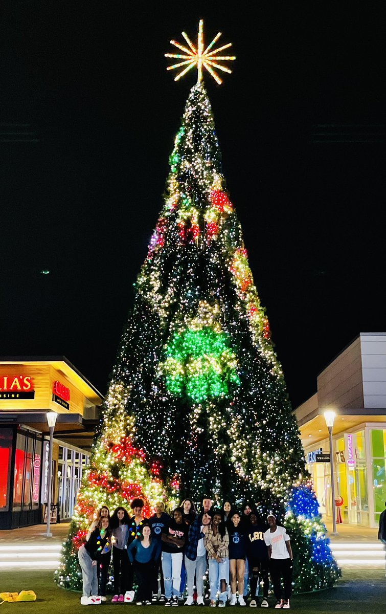 Johnson girls basketball getting into the holiday spirit early this year. “The best way to spread Christmas cheer is signing loud for all to hear”                         #BUDDY