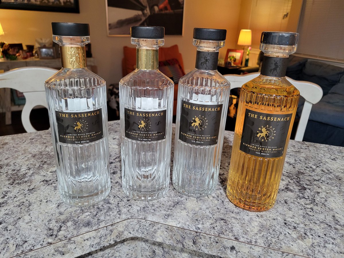 ccnaranjoc's tweet photo. I need to fix this problem! @SamHeughan @SassenachSpirit @ReserveBar https://t.co/Tj2fi0744m